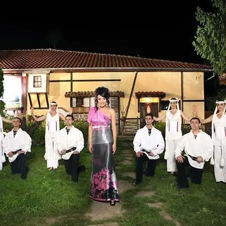 Bryasta & Restaurant 3*