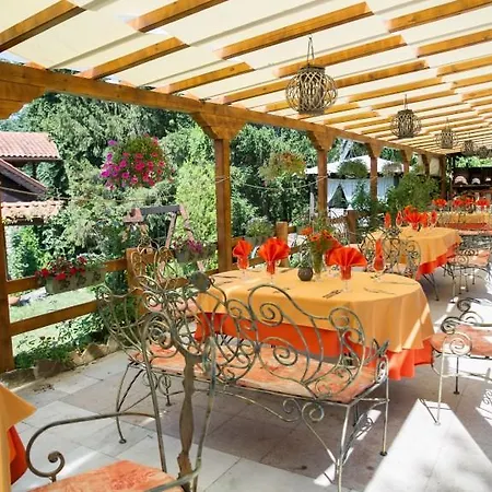 Hotel Bryasta & Restaurant 3*